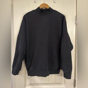 Aritzia Tna Cozy Fleece Turtle Neck Sweatshirt